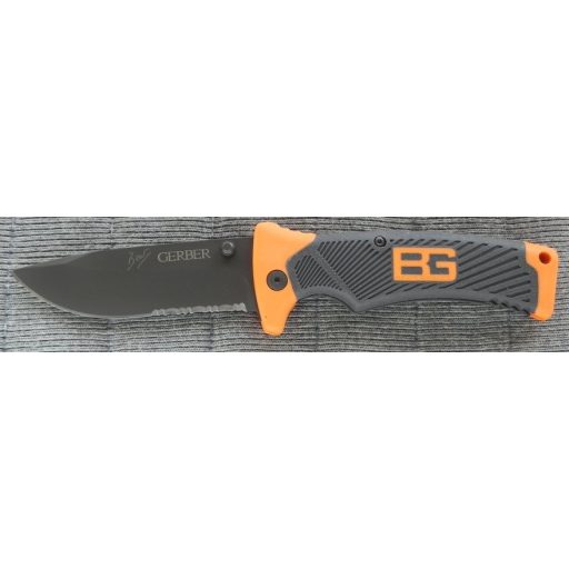 Gerber Bear Grylls összecsukható hüvelyes kés 31-000752