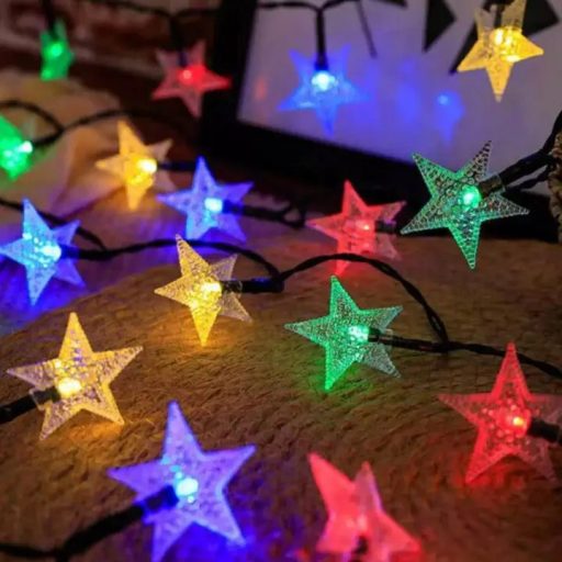 Napelemes karácsonyi fényfüzér csillag alakú színes LED izzókkal – 30 LED, 7 méter, kültéri használatra